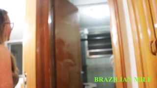 Stepmom Erick Rosa watches me take a massive cock in the shower and without protection