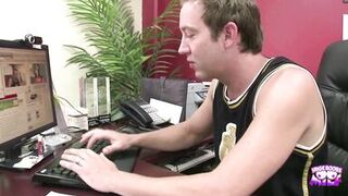 Vanessa Naughty & Will Powers deepthroat & take cum in mouth on the net - 1 image