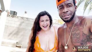 Josie Jaxxon & Rome Major's steamy deepthroat session ends with a juicy pussy pounding!