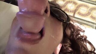 Valentina Segretaria & Alex Magni share a hard cock in hot homemade threesome action - 13 image