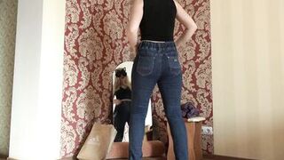 Watch Porn-babe's tight ass bounce in front of the mirror while she masturbates in lingerie - 14 image
