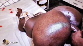 Sexy BBW spreads her massive booty for a massive black rod - 5 image