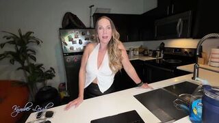 Kymber Leigh and London Ford's POV homemade handjob video will make you drool with lust! - 6 image