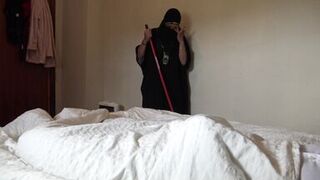 Muslim maid has sex with big black cock in a hotel room
