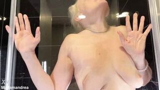 Horny fun in the shower