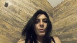 MilfyCalla-Masturbating and peeing after ironing a winter puffer coat