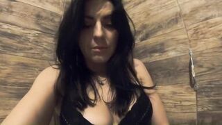 MilfyCalla-Masturbating and peeing after ironing a winter puffer coat