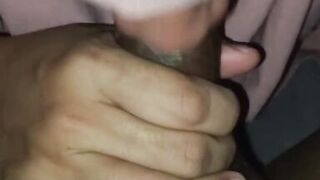 Hijab sniffs dick in hotel