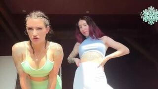 Me and Eslunalove look absolutely smoking in our super tight fitting figure hugging gym attire