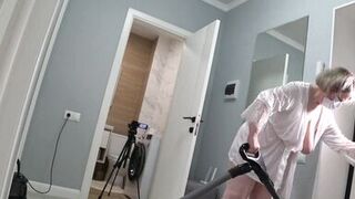 Big Ass Under a Short Robe Busty Mature Housewife with Hairy Pussy Behind the Scenes. Homemade PAWG - 11 image