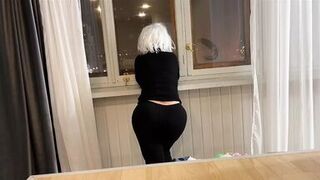 Wide and round ass mature lady gets a cock in anal