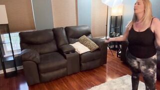 Big Natural Tits Stepmom Danni Jones and Stepson Motivate Each Other - 4 image