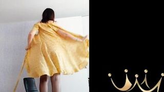 MILF on a chair rocks in stockings - 3 image