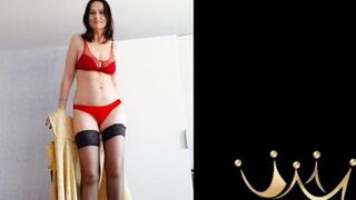 MILF on a chair rocks in stockings