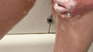 Shower and shave for the next movies - 8 image