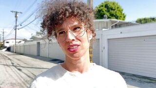 Stepmom Tests to See If I'm Gay - 2 image