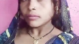 Desi sexy wife first video for introduction