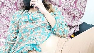 XXX Desi Stepdaughter Caught Calling Her Boyfriend Than Fucked Her Own Stepfather