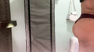 HOT ASS BBW WIFE SENDS ME THIS VIDEO - 2 image