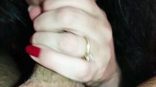 Milf Housewife gets sucks dick until Cum in her Mouth