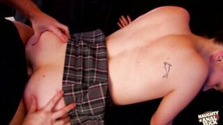 After Meeting a Man on the Beach the MILF Shares an Anal Adventure With Him