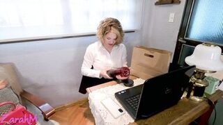 Hot secretary fucks his boss to keep her job. Anal Creampie Toys. - 2 image