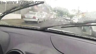 Motorista de Uber gozou na boca da passageira que pagou a corrida com boquete - Completo no RED e no Sheer - 9 image