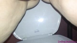 BBW Pussy Peeing in the Toilet - 2 image
