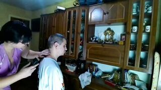 I called the hairdresser to my house and she gave me a blow job - 11 image