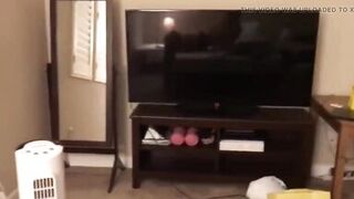 My landlord's ass looks so delicious