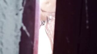 He spied on my stepsister Alydenalyoficial until I got into the bathroom and gave me a good blowjob until I ejaculated in her mo