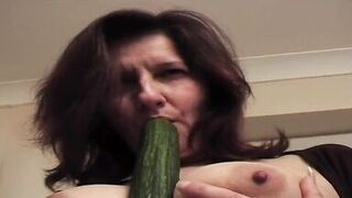 Submissive gilf Julie Whitaker fucks huge cucumber (part 2 of 2)