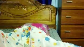 Indian girl showing her boobs