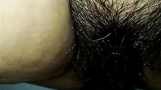 Tonight my boyfriend has put on a gift and shows me his delicious cock that I can't stop sucking as well as I do. Do you like it