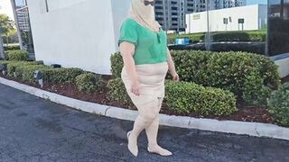 Jamdown26 - Stranger approached me in parking lot and started eating my pussy after I fell for his made-up story (hijab Milf)