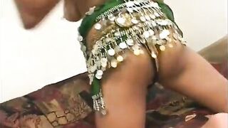 Horny trickster and his friend take Kamasutra lessons with Indian hottie Gunti - 5 image