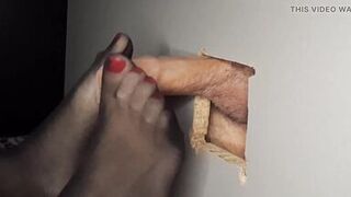 Hot footjob & gloryhole