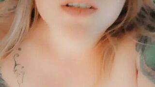 Remote control toy makes mommy cum hard and squirt all over