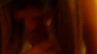 Exibidinha fudendo com dois... foi assim que a menina virou puta!!!