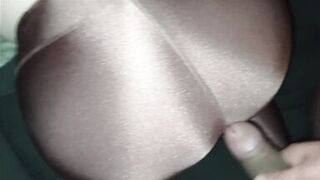 BBW MILF fuck doggy in leggins and high Heels and creampie - 4 image