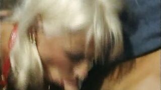 Retro fuck in the convertible - 7 image