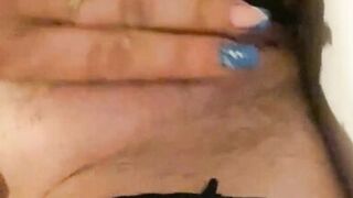 MilfyCalla- Pee is sooo tasty