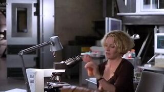 Elisabeth Shue in Hollow man