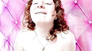 Anal and Pussy Fuck, Solo Masturbation of MILF, No Make up