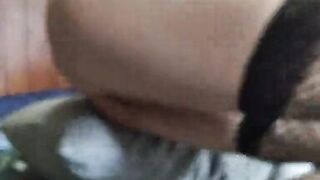 Amateur milf slut does anal with 4 toys