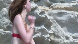 Outdoor hardcore sex under sunny weather Webcamgirls want