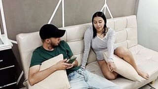 My girlfriend's horny stepsister seduces me to fuck her pussy - Porn in Spanish