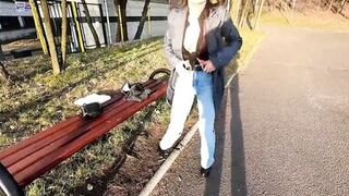 She pee through pants and flashing in a public park - 5 image