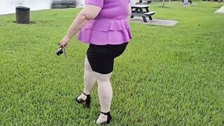 I met a stranger at the park on my lunch break and let him eat my pussy In vacant house - 2 image