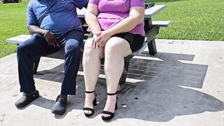 I met a stranger at the park on my lunch break and let him eat my pussy In vacant house - 8 image